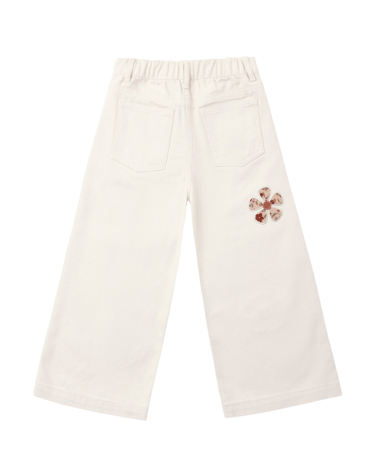 Scalloped Brick Tee & Daisy Patch Pant